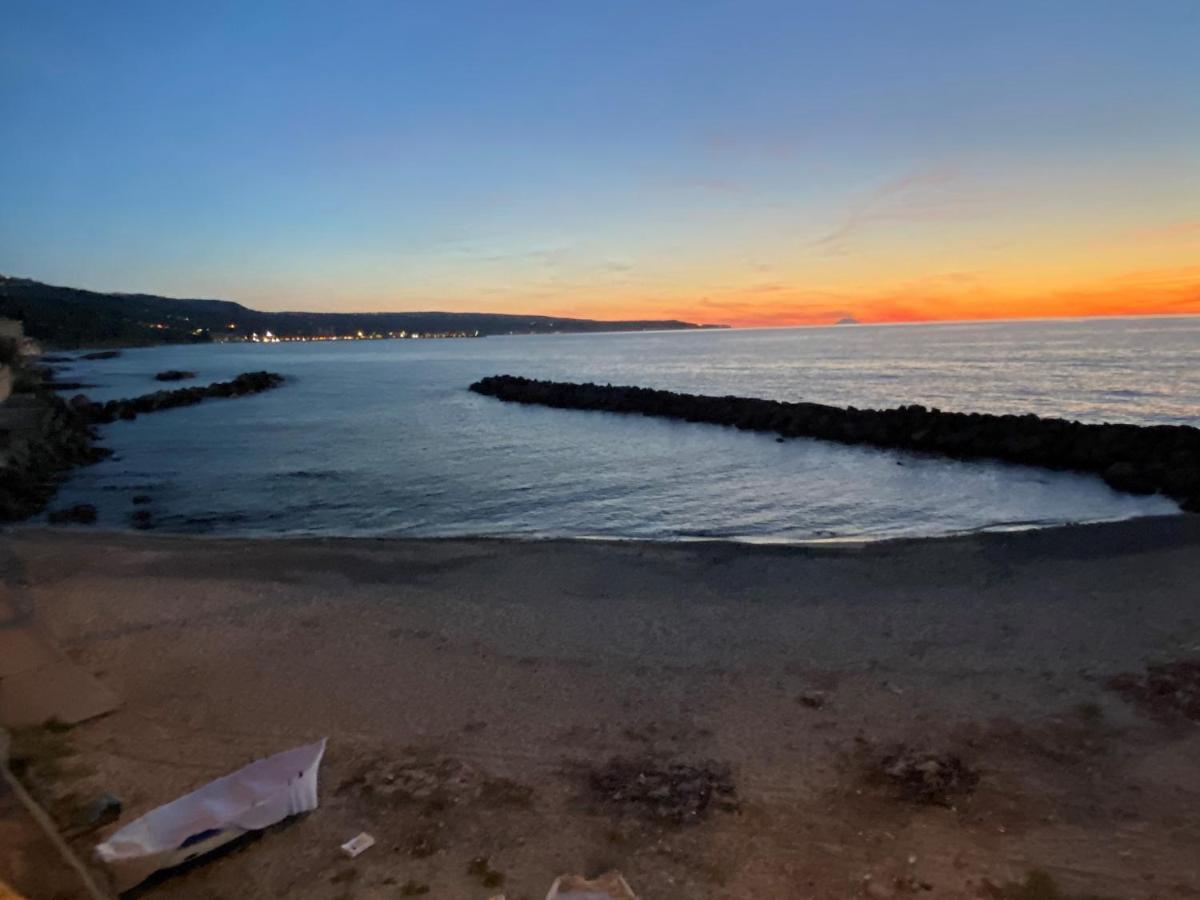 Вилла Relax On The Sea Пиццо Экстерьер фото